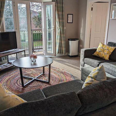 Stylish Modern Apartment, Free Secure Parking Allesley エクステリア 写真