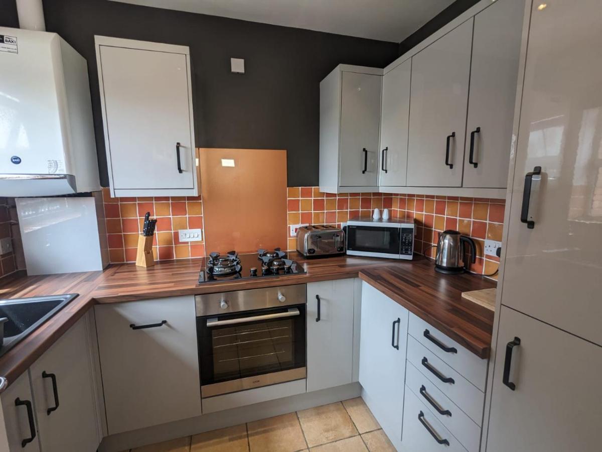 Stylish Modern Apartment, Free Secure Parking Allesley エクステリア 写真
