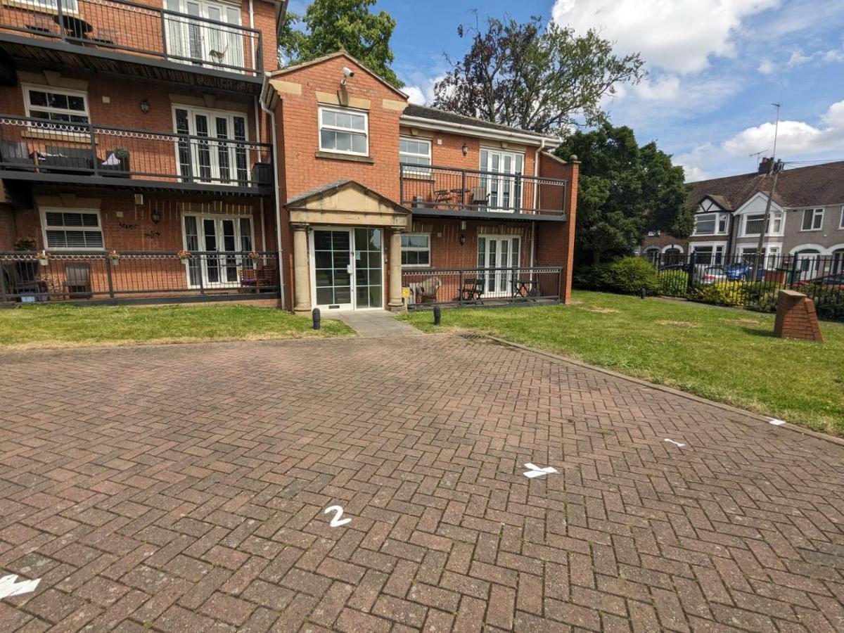 Stylish Modern Apartment, Free Secure Parking Allesley エクステリア 写真