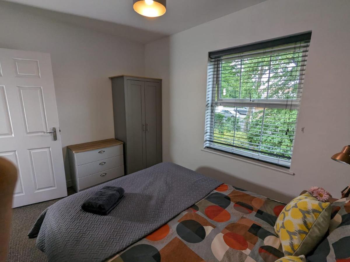 Stylish Modern Apartment, Free Secure Parking Allesley エクステリア 写真