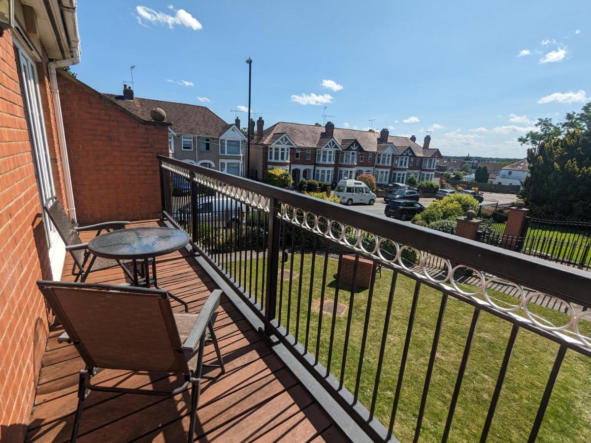 Stylish Modern Apartment, Free Secure Parking Allesley エクステリア 写真