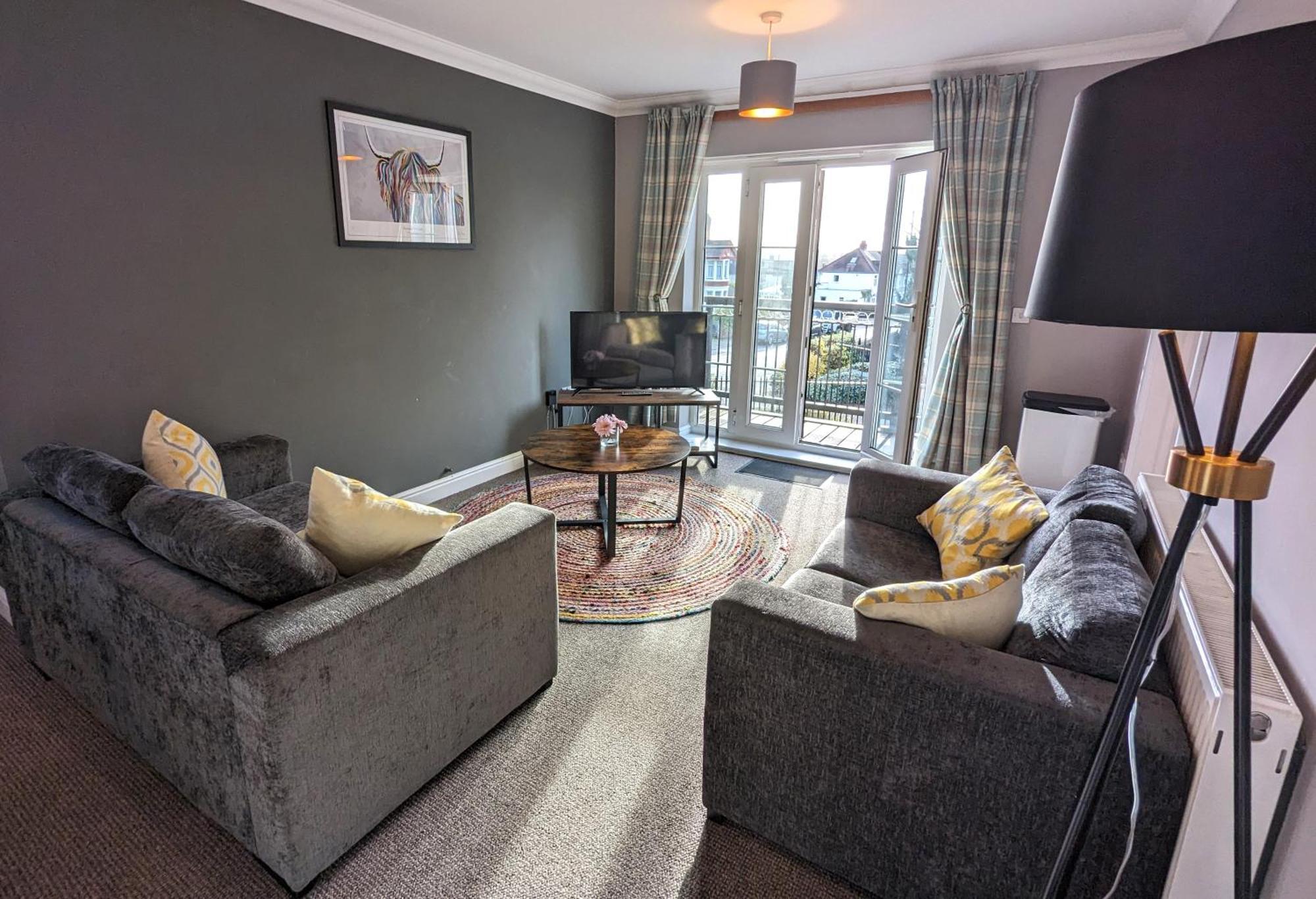 Stylish Modern Apartment, Free Secure Parking Allesley エクステリア 写真